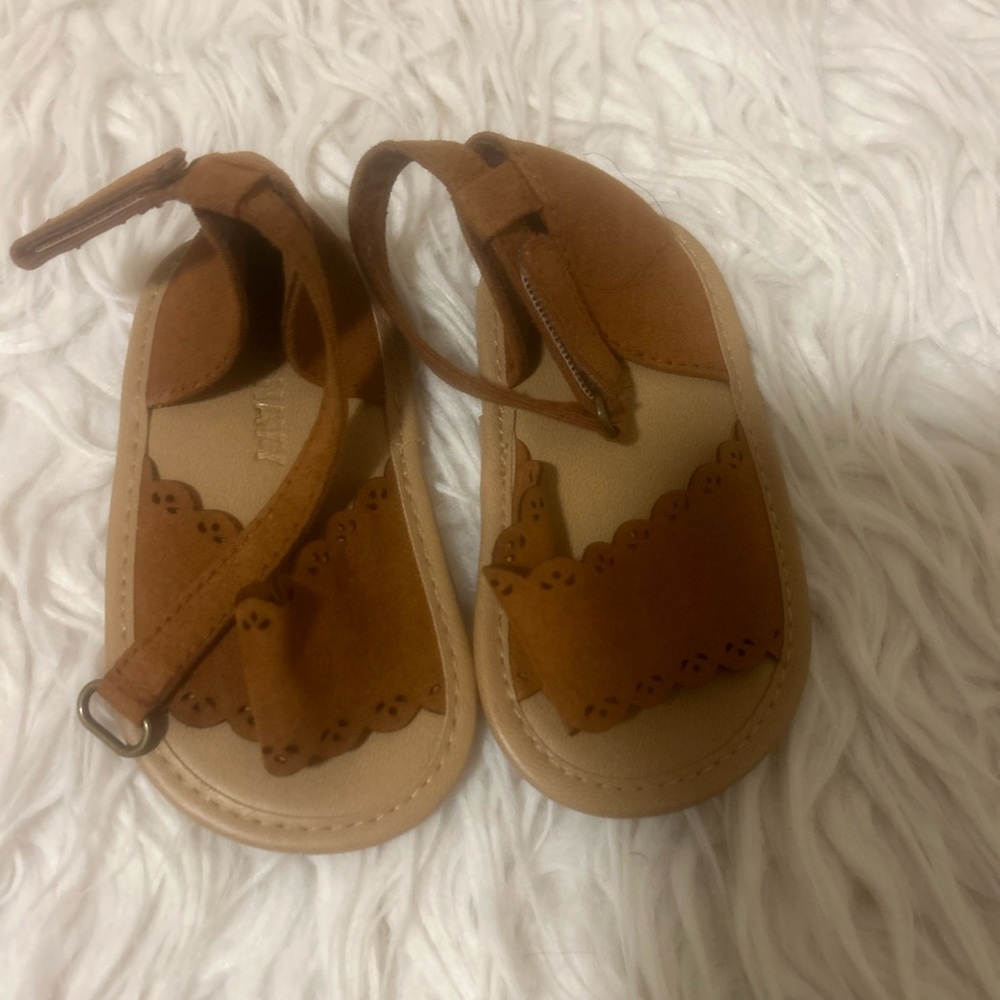 Old Navy Brown and Tan Sandals Moccasin Style